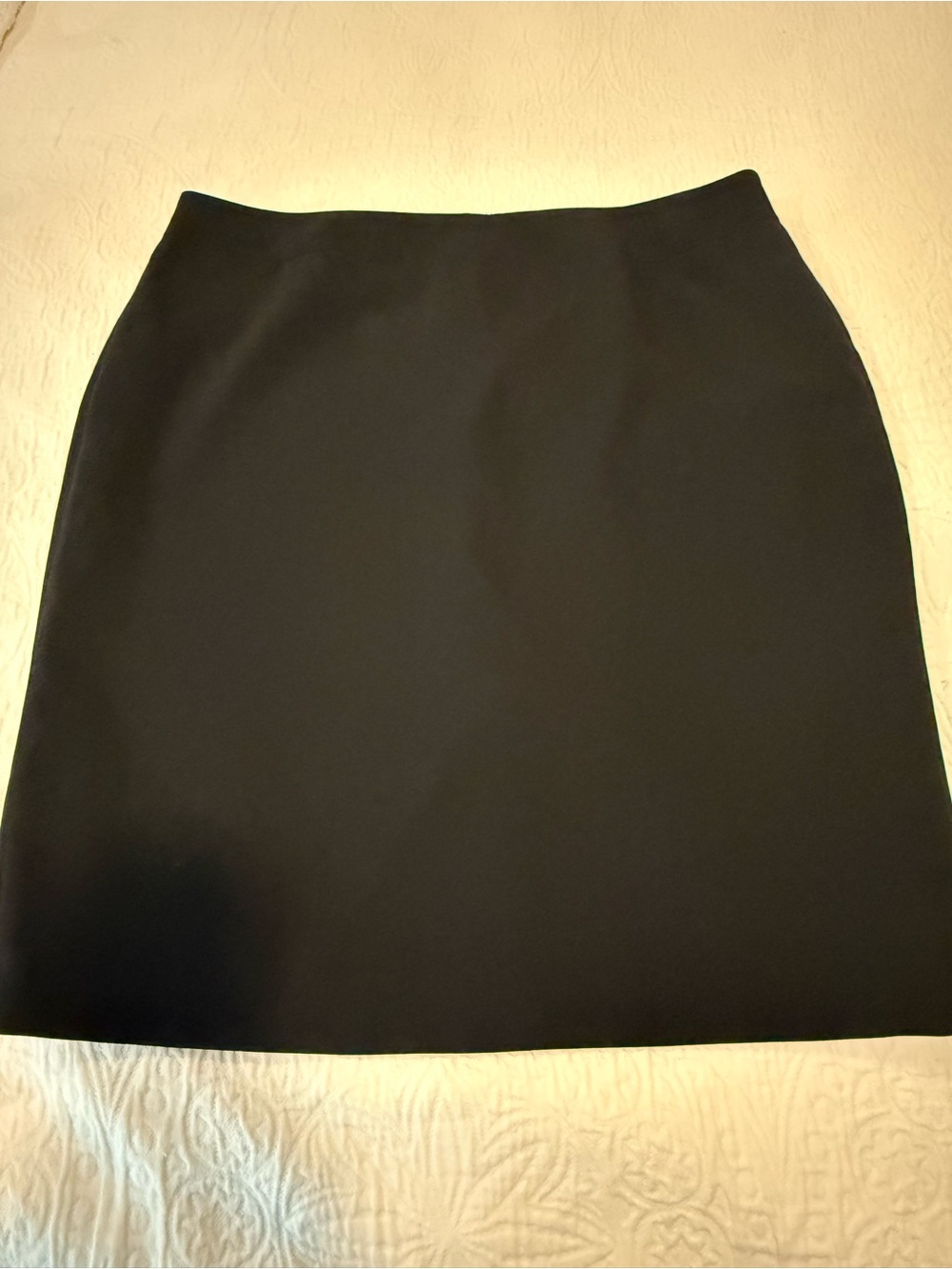 Jones Wear Essentials black straight pencil skirt 18